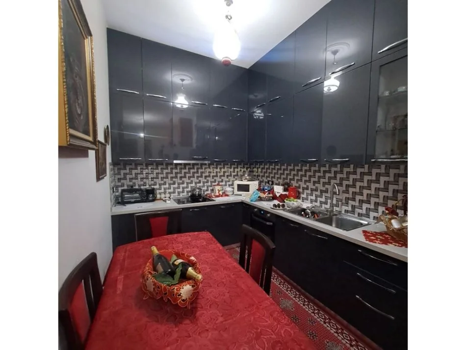 Tirane, shitet apartament 2+1 Kati 0, 92 m² 120.000 € (Rruga Dajtit)