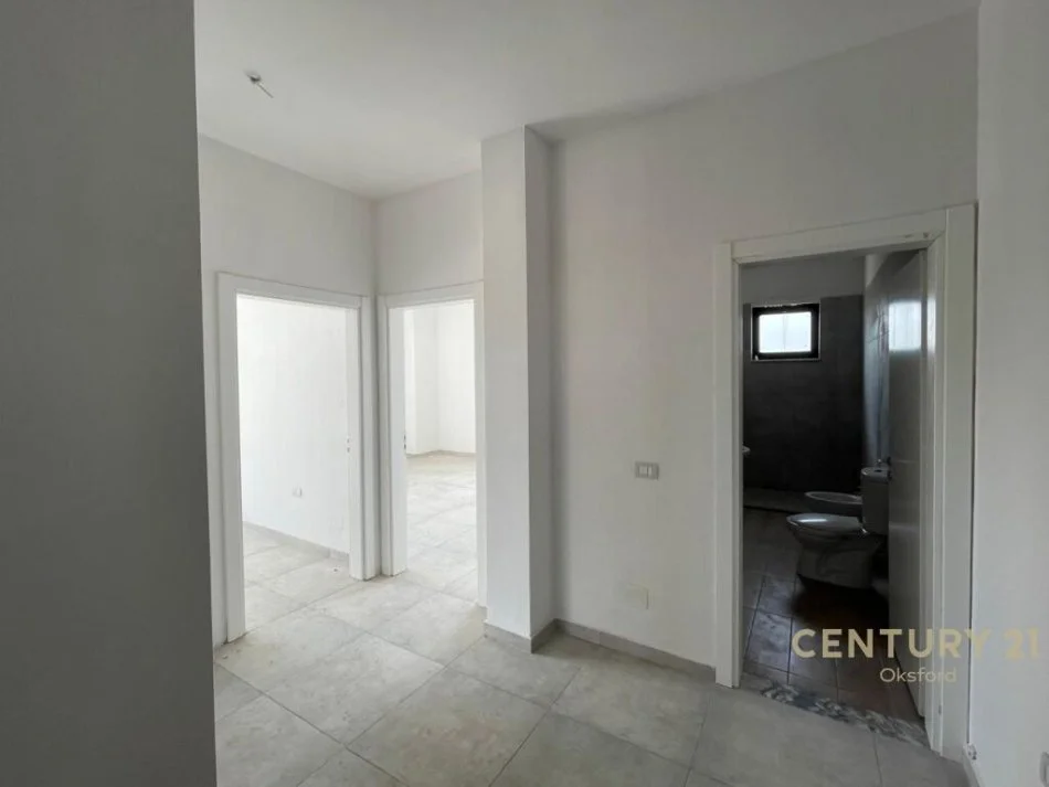 Tirane, shitet apartament 2+1+Aneks+Ballkon Kati 5, 119 m² 140.400 € (Rruga Alajdin Frasheri)