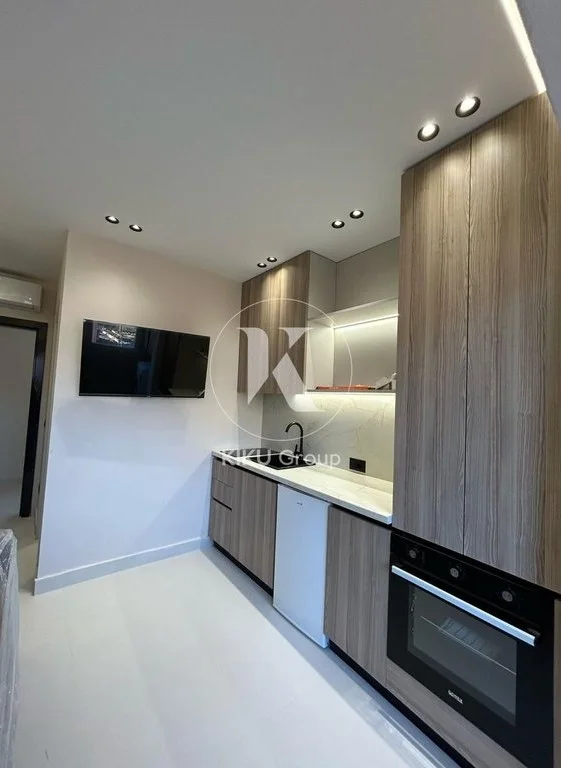Tirane, jepet me qera garsonier Kati 2, 36 m² 350 € (Rruga Siri Kodra)
