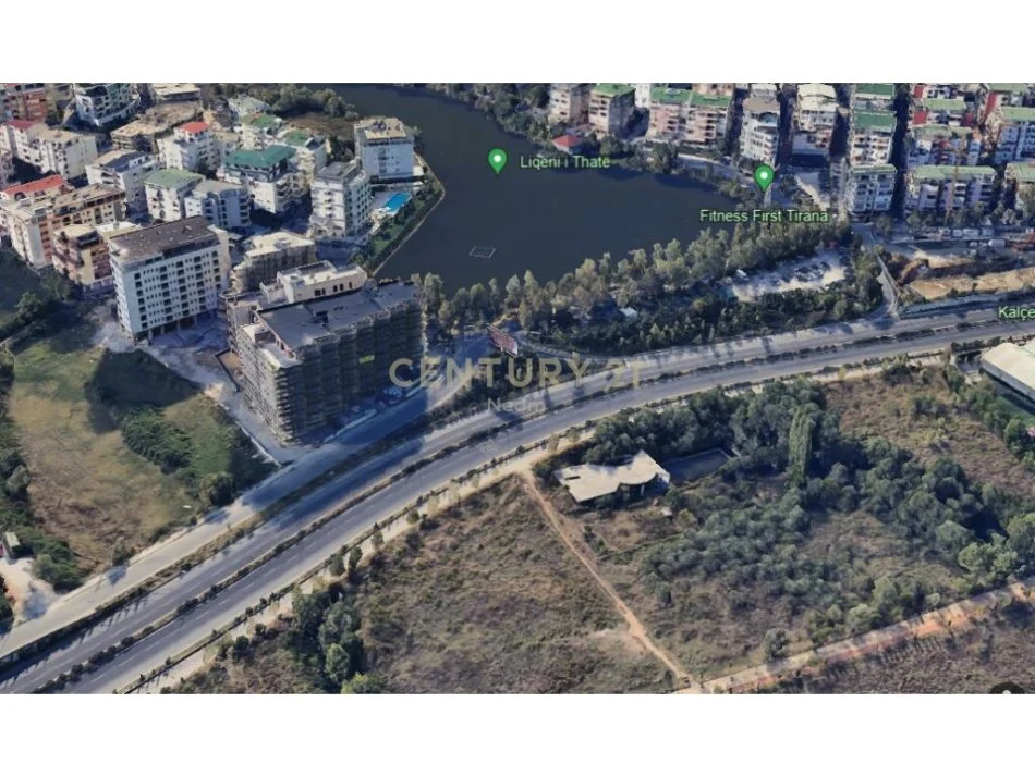 Tirane, jepet me qera ambjent biznesi Kati 0, 160 m² 3.500 € (LIQENI I THATE)