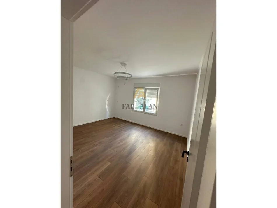 Tirane, shitet apartament 1+1 Kati 4, 52 m² 95.000 € (Kongresi i Manastirit)