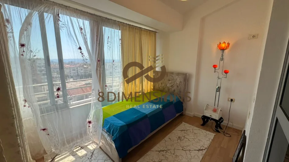 Shitet apartament 2+1 ne Fresk,prane super market Xhangolli D8142A-142