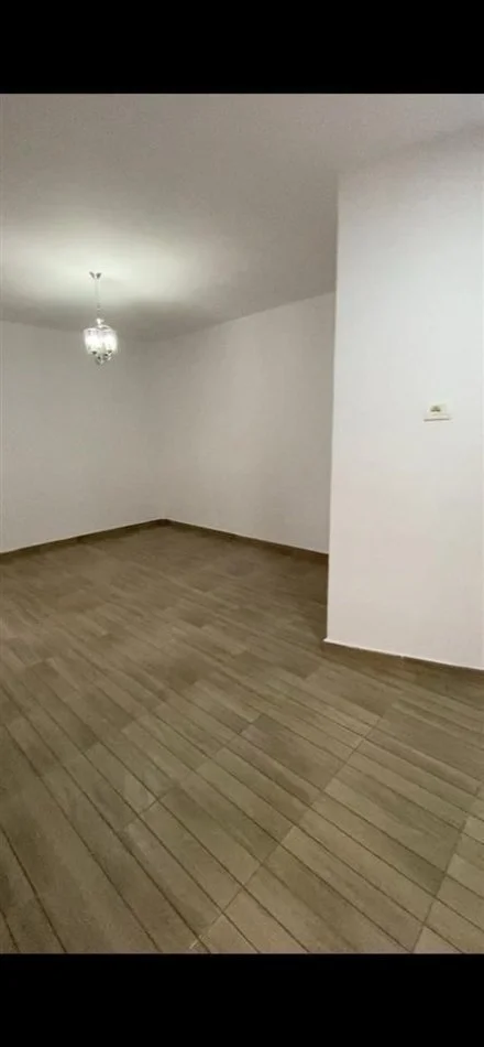 Tirane, shitet apartament 1+1 Kati 2, 71 m² 109.000 € (Laprake)