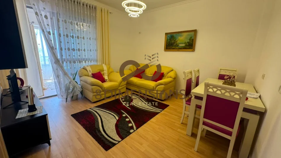 Shitet apartament 2+1 ne Fresk,prane super market Xhangolli D8142A-142