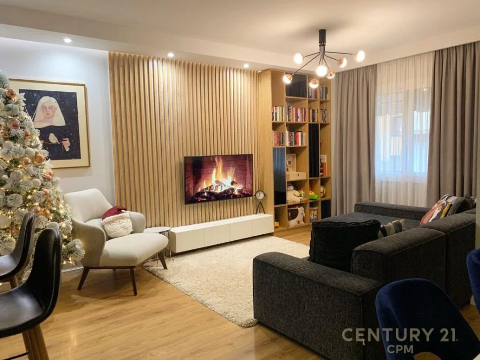 Tirane, jepet me qera apartament 2+1 Kati 6, 98 m² 800 € (Komuna e Parisit)