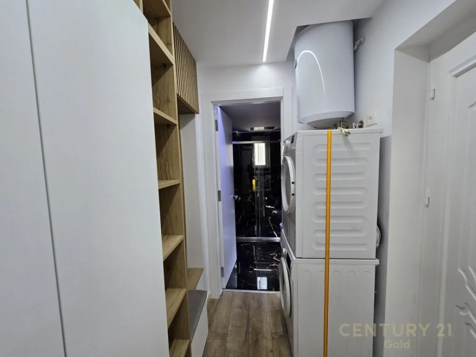 Tirane, jepet me qera apartament 1+1 Kati 1, 50 m² 700 € (21 Dhjetori)