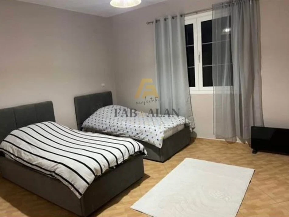 Fushe Kruje, shitet shtepi 2 Katshe , 192 m² 135.000 €
