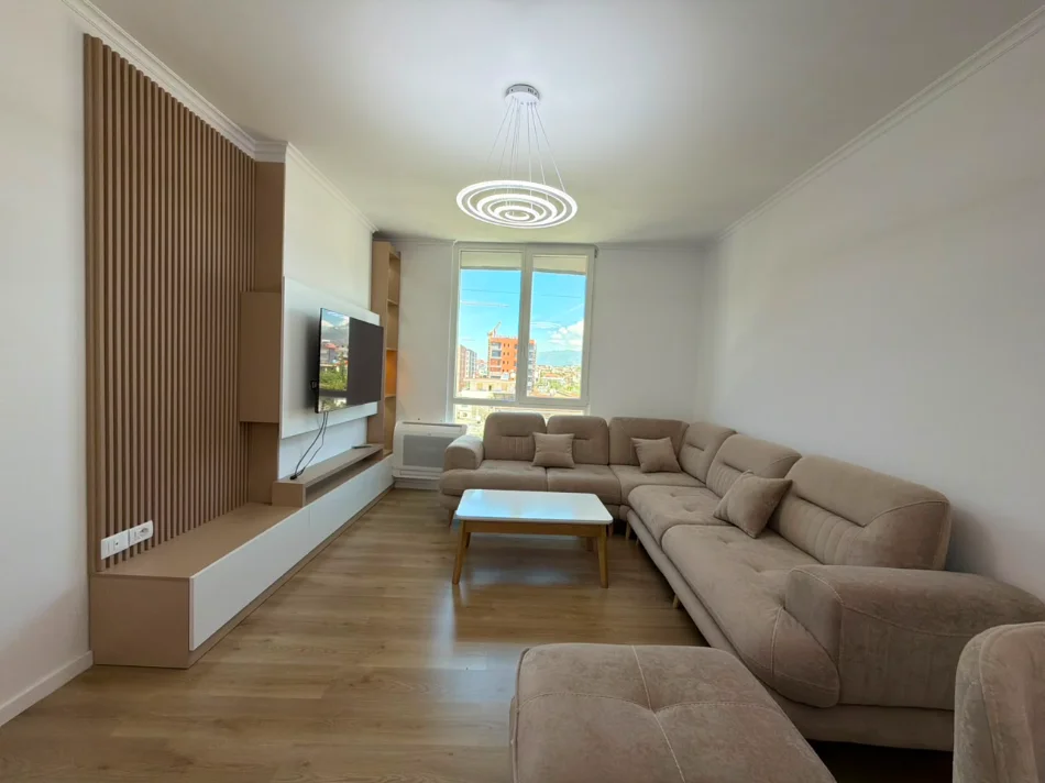 Shqiperi, jepet me qera apartament 2+1+Ballkon Kati 3, 89 m² 600 € (Rruga Lidhja e Prizrenit)