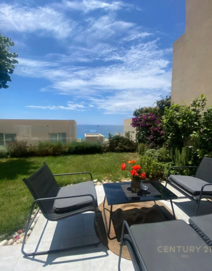 Dhermi - Palase, shitet apartament 2+1+Ballkon Kati 0, 80 m² 660.000 € (Dhermi)