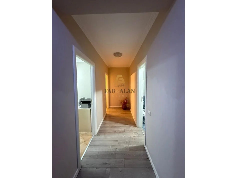 Tirane, shitet apartament 2+1 Kati 5, 105 m² 255.000 € (ISH STACIONI I TRENIT)