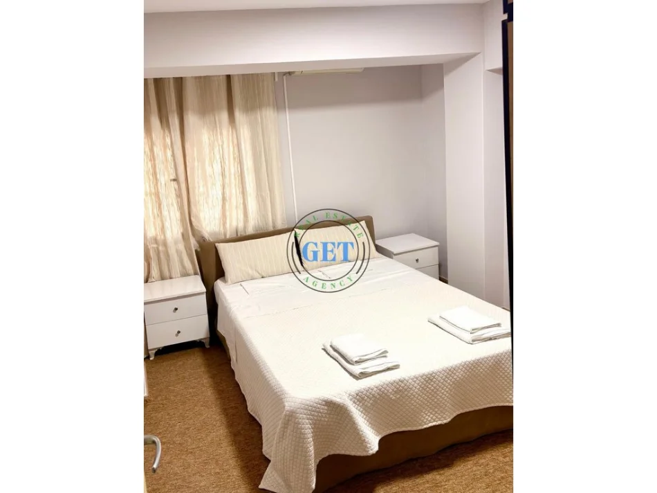 Durres, jepet me qera apartament 1+1 Kati 2, 70 m² 350 € (Stacioni Trenit)