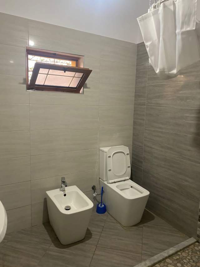 Tirane, jepet me qera shtepi 2+1+A+BLK Kati 1, 100 m² 355 Euro (5 maji)