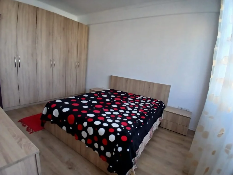 Tirane, jepet me qera apartament 1+1+Ballkon Kati 9, 70 m² 350 € (Kompleksi Fratari Astir)
