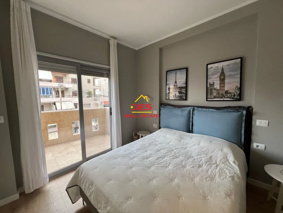 Vlore, shitet apartament 2+1+Ballkon Kati 2, 105 m² 250.000 € (Rruga Dhimitër Konomi)