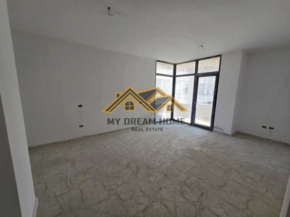 Durres, shitet apartament 2+1 Kati 6, 118 m² 240.000 € (Vollga)