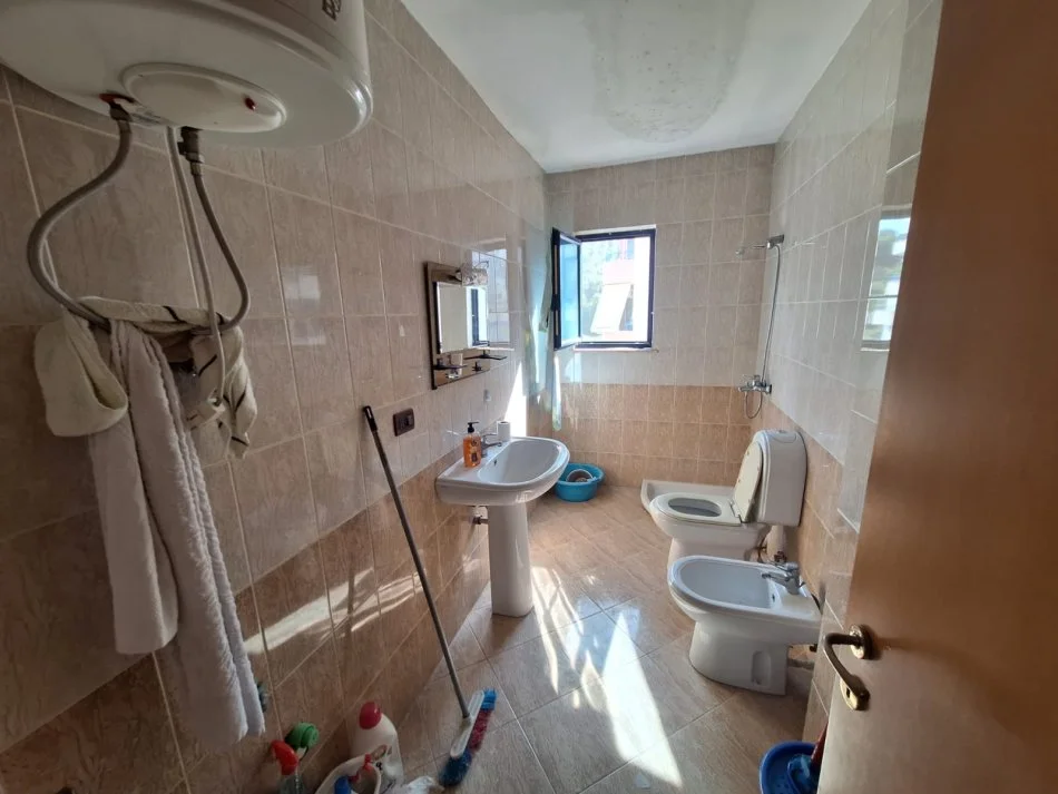Durres, shitet apartament 1+1+Ballkon Kati 4, 59 m² 57.000 € 