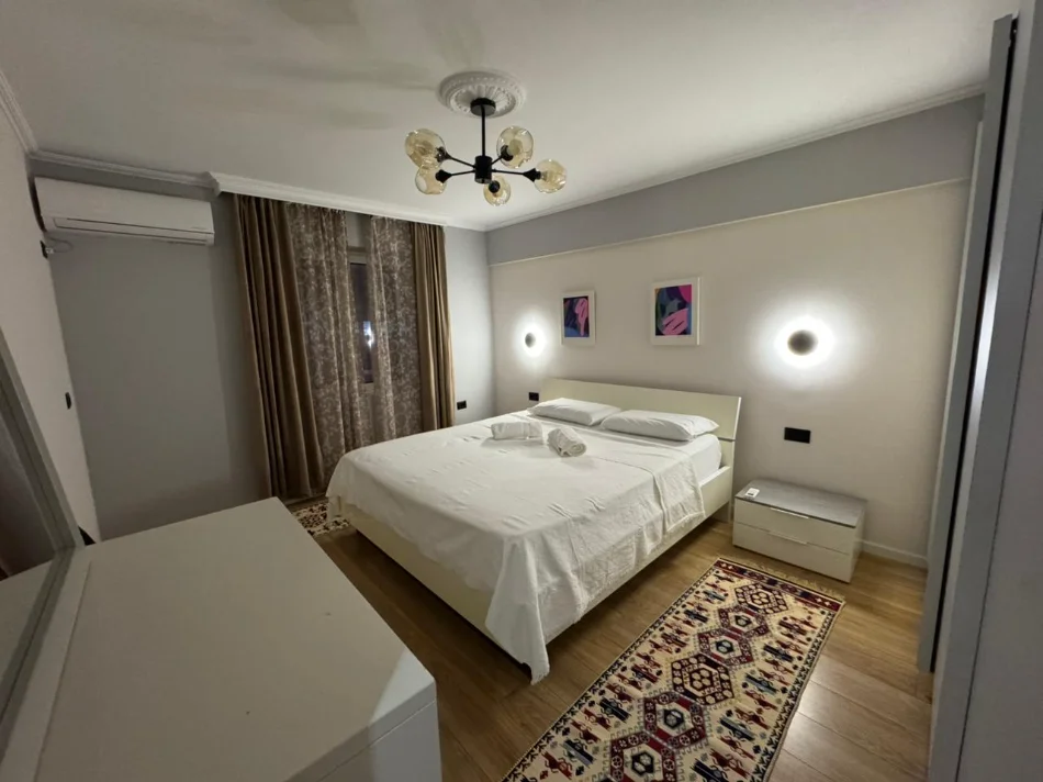 Tirane, shitet apartament 2+1+Ballkon Kati 2, 84 m² 252.000 € (Rruga Mine Peza)