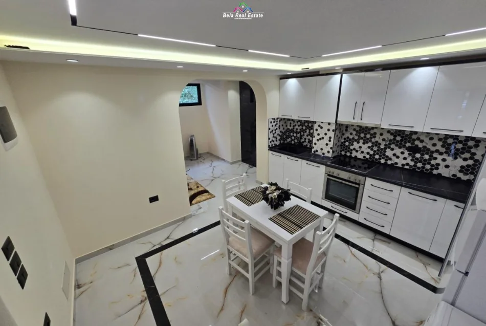 Tirane, jepet me qera Vile 2+1 Kati 1, 80 m² 800 € (rruga e elbasanit)