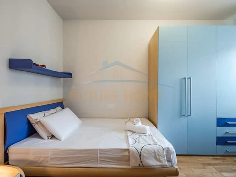 Durres, shitet apartament duplex 3+1+Ballkon Kati 8, 295 m² 360.000 € (Qender, Durres)