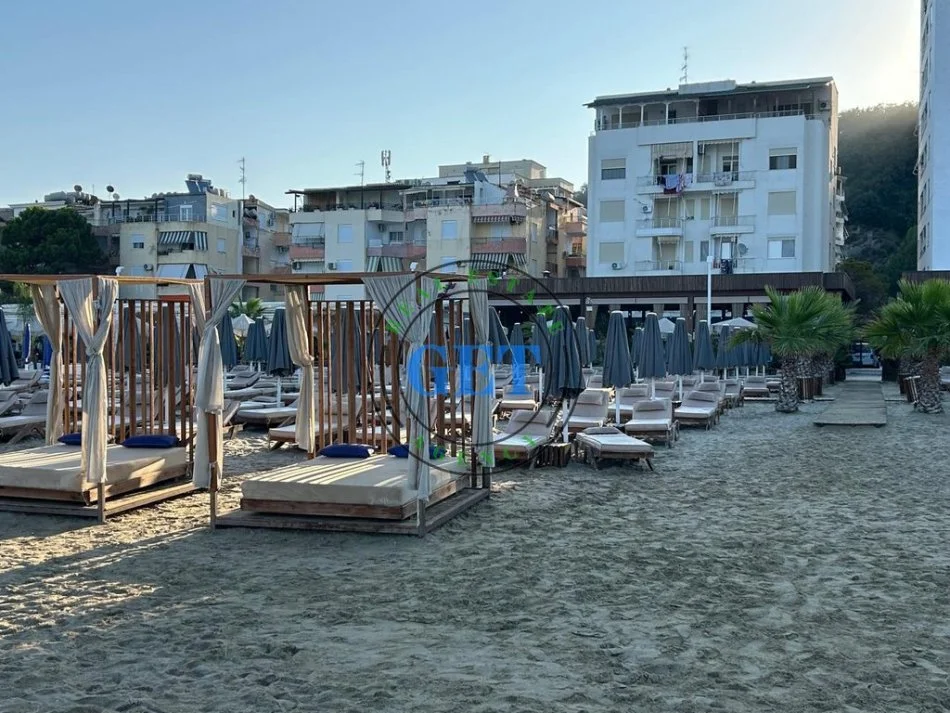 Durres, jepet me qera apartament 1+1 Kati 2, 70 m² 400 € (Shkembi i Kavajes)