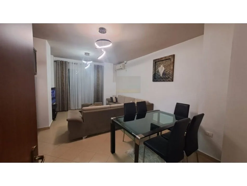 Tirane, shitet apartament 1+1 Kati 1, 65 m² 76.300 € (Fresk)