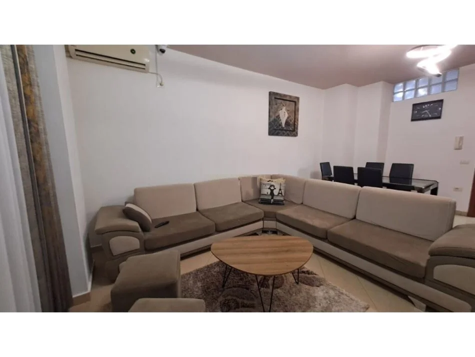 Tirane, shitet apartament 1+1 Kati 1, 65 m² 76.300 € (Fresk)
