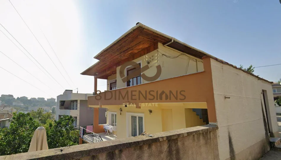 Tirane, jepet me qera apartament 2+1+Ballkon Kati 1, 90 m² 500 € (Depot e Ujit - ID D8242A-227)