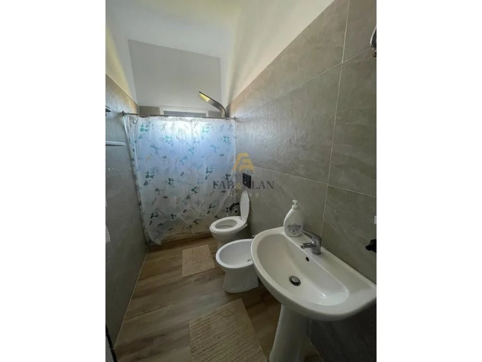 Vlore, shitet shtepi 2 Katshe , 200 m² 230.000 € (Vlore)
