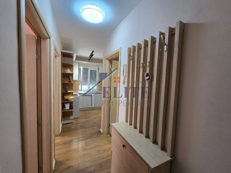 Tirane, jepet me qera apartament 2+1+Ballkon Kati 2, 100 m² 650 € (Kodra e Diellit)