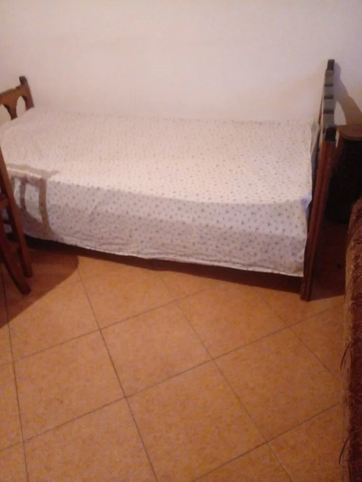 Tirane, jepet me qera apartament 2+1+Ballkon Kati 4, 80 m² 300 € 