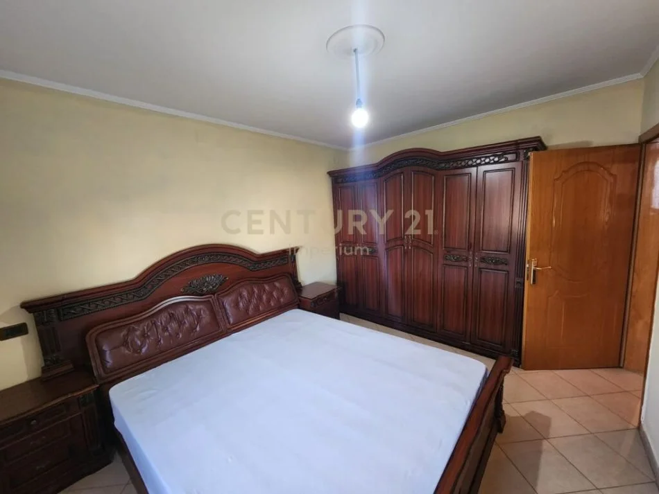 Tirane, jepet me qera apartament Kati 5, 65 m² 400 € (RRUGEN SIRI KODRA)