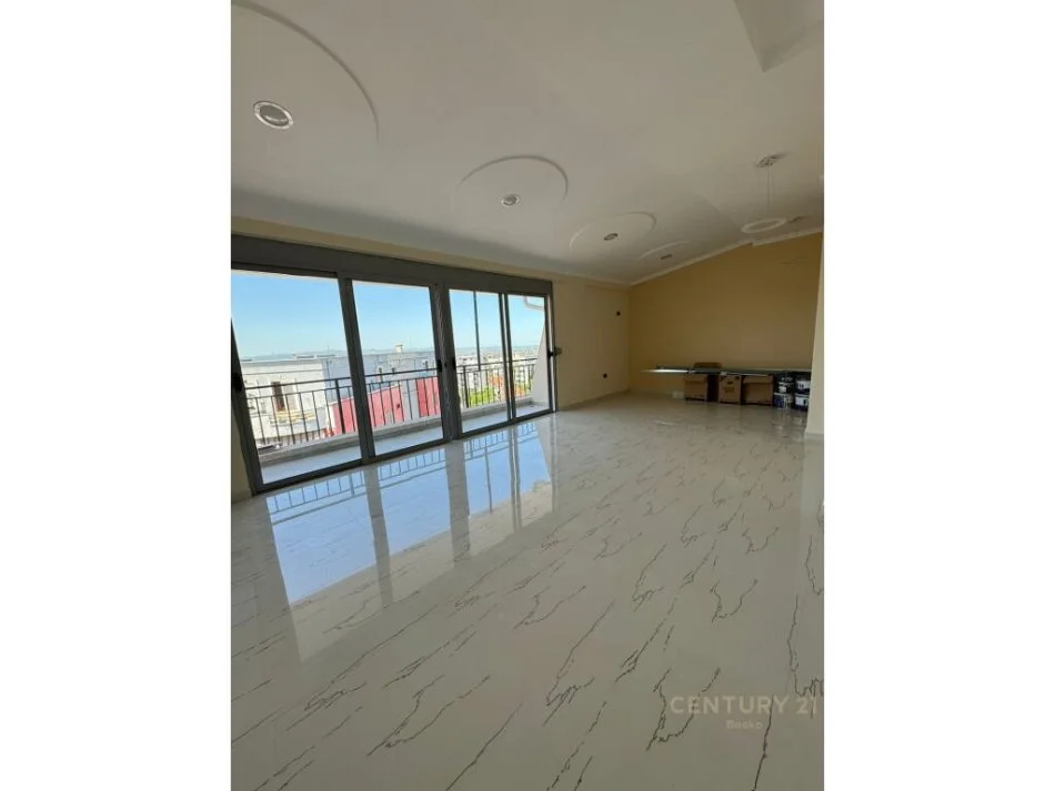 Tirane, shitet 2+1 Kati 8, 121 m² 133.000 € (Fresk)