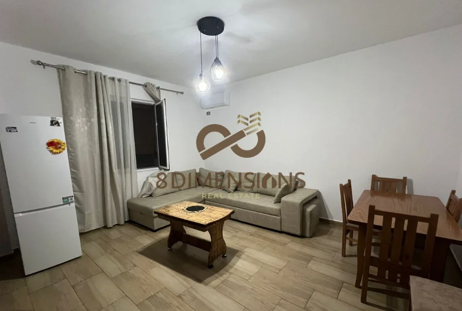 Tirane, jepet me qera apartament 2+1+Ballkon , 90 m² 400 € (Tek Rr. Siri Kodra - D8242A-230)
