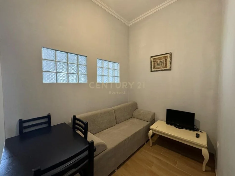 Tirane, shitet apartament 1+1 Kati 3, 37 m² 100.000 € 