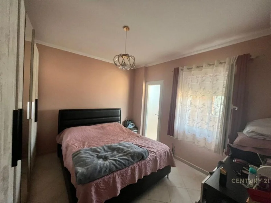 Tirane, shitet apartament 2+1 Kati 2, 95 m² 150.000 € 