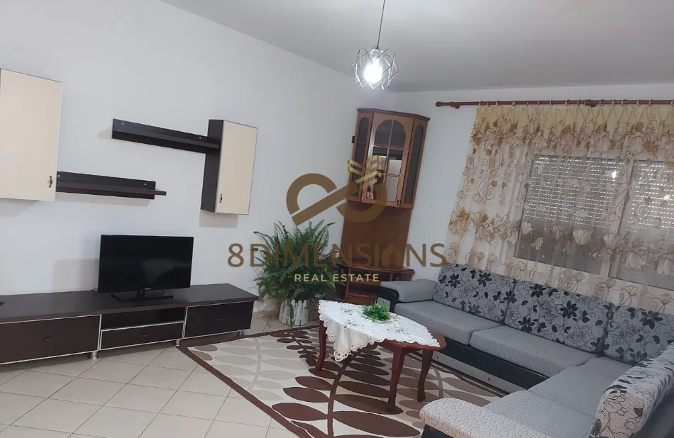 Tirane, jepet me qera 2+1 , 100 € (Tek Stacioni i Trenit - D8242A-231)
