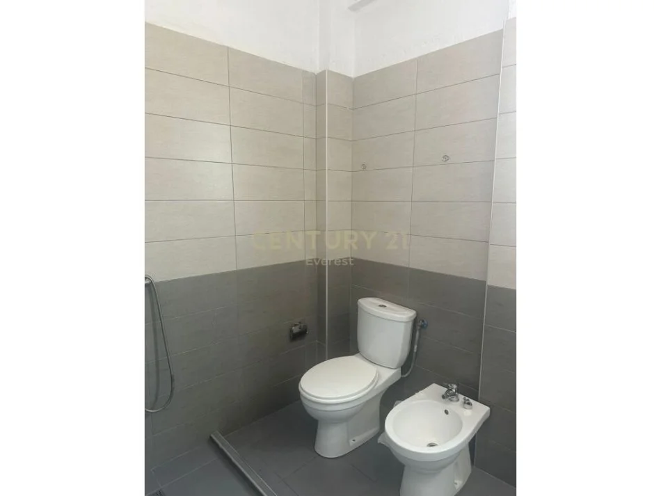 Tirane, shitet apartament 2+1 Kati 4, 110 m² 127.001 € 