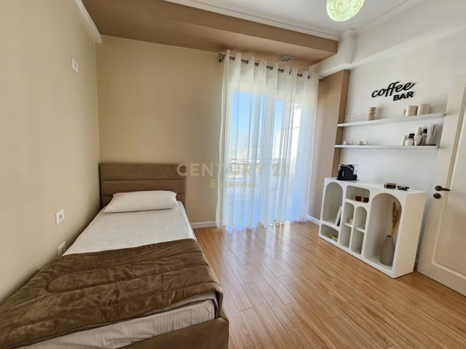 Tirane, shitet apartament 2+1 Kati 7, 84 m² 200.001 € 