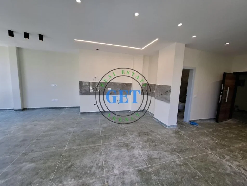 Durres, shitet apartament 2+1 Kati 1, 100 m² 120.000 € (Plazh Hekurudha)