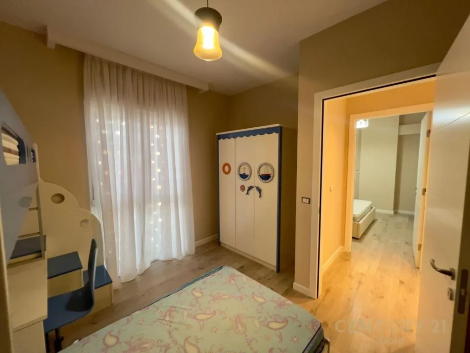 Tirane, jepet me qera apartament 2+1 Kati 4, 101 m² 600 € (5 MAJI)