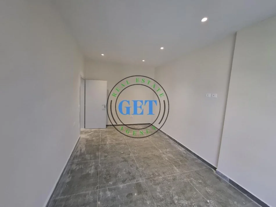 Durres, shitet apartament 2+1 Kati 1, 100 m² 120.000 € (Plazh Hekurudha)