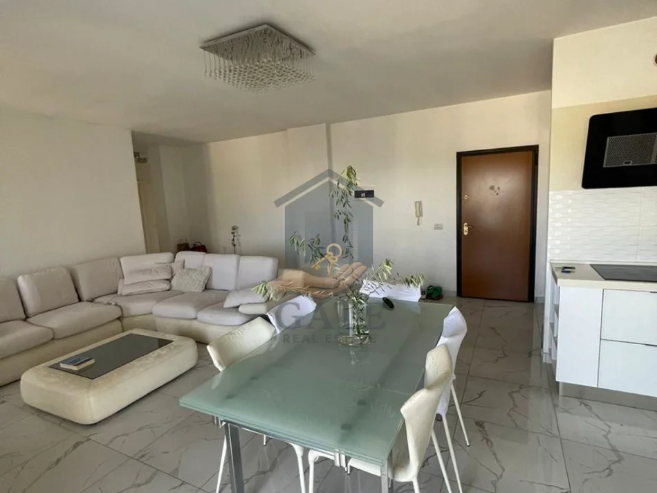 Durres, shitet apartament 3+1 Kati 5, 150 m² 170.000 € (Shkembi i Kavajes)