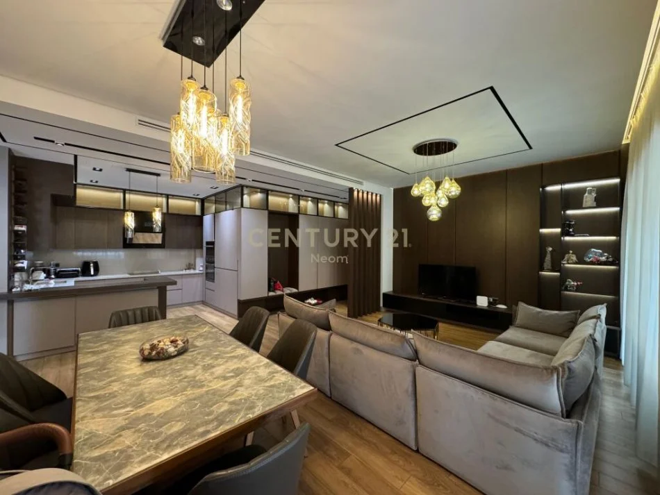 Tirane, shitet apartament 2+1 Kati 8, 138 m² 480.000 € (delijorgj)