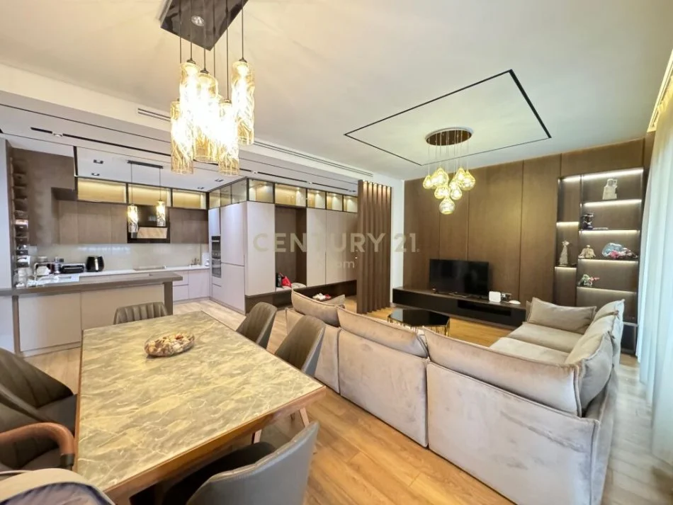 Tirane, shitet apartament 2+1 Kati 8, 138 m² 480.000 € (delijorgj)