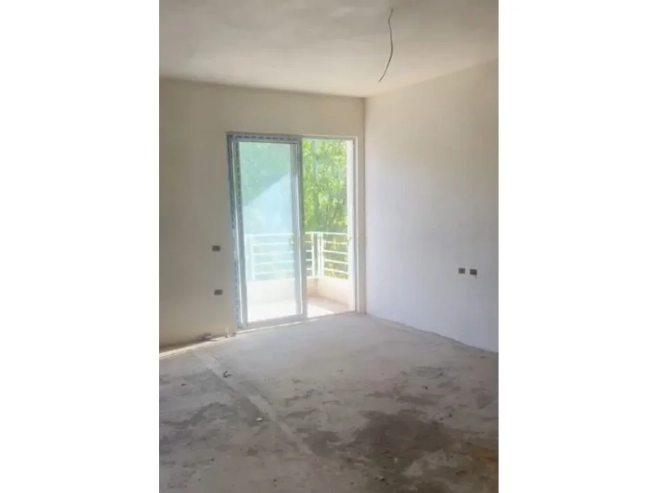 Tirane, shitet apartament 2+1 Kati 5, 102 m² 100.140 € (Fresk)