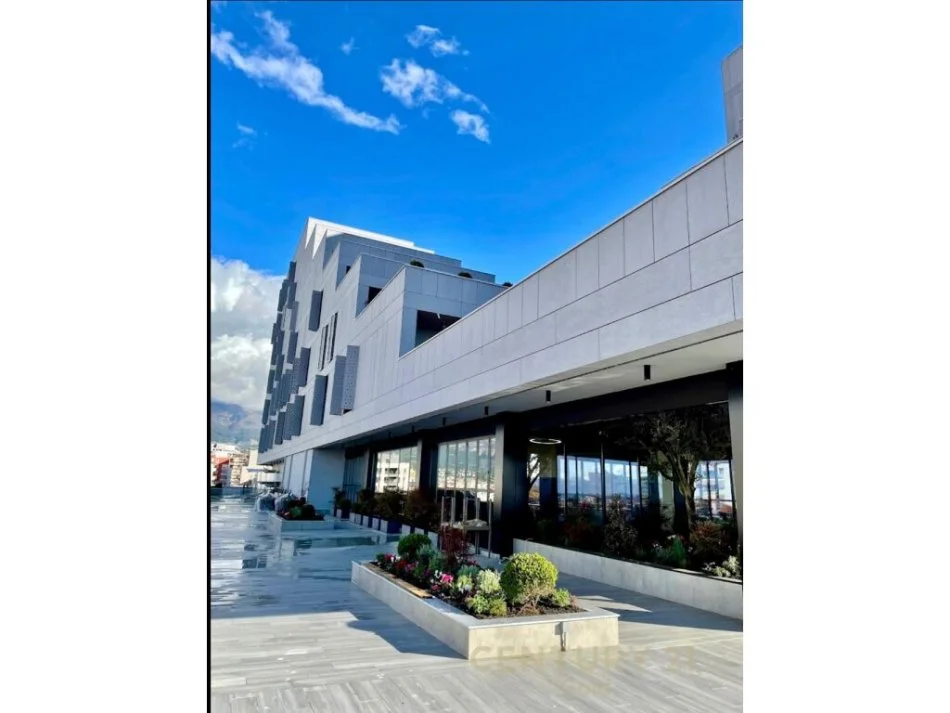 Tirane, jepet me qera apartament 2+1 Kati 4, 101 m² 600 € (5 MAJI)