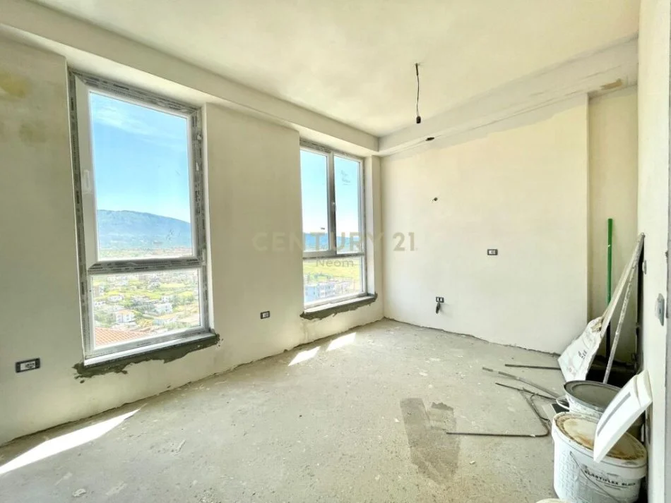 Tirane, shitet apartament 2+1 Kati 5, 138 m² 280.000 € (sauk)