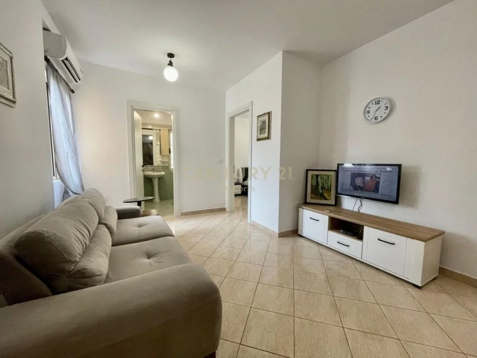 Tirane, jepet me qera apartament 2+1 Kati 3, 500 € (tirana e re)