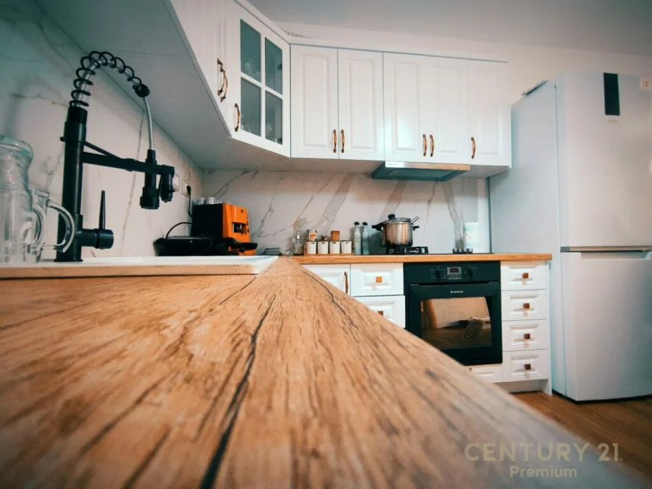 Durres, shitet apartament 2+1 Kati 3, 80 m² 100.000 € 