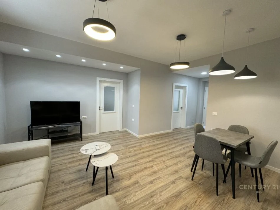 Tirane, jepet me qera apartament 2+1 Kati 2, 75 m² 750 € (bulevardi zogu i pare)